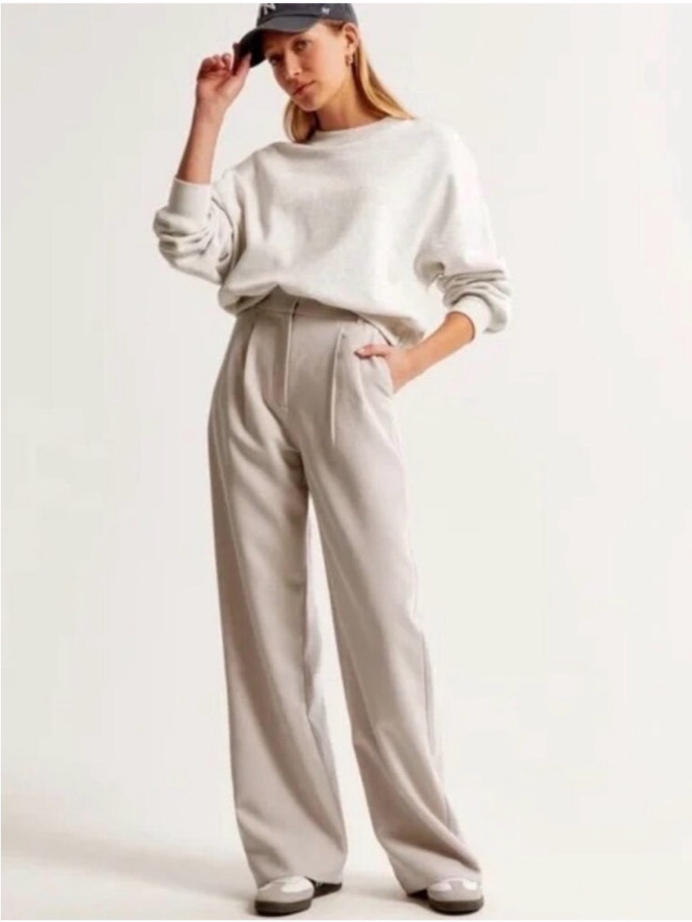 Abercrombie & Fitch Sloane Tailored Wide Leg Pant size 2 short - Picture 2 of 10
